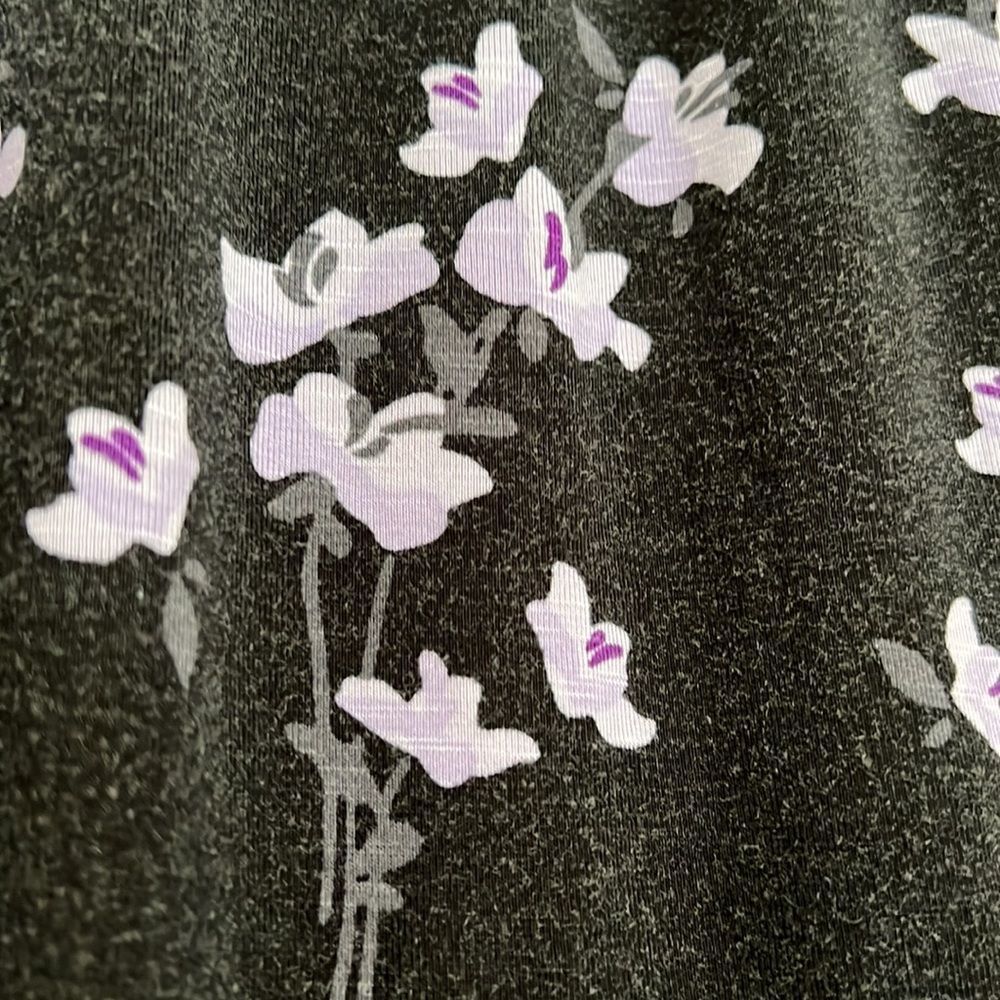 Flower Tank Top - Picture 3 of 6
